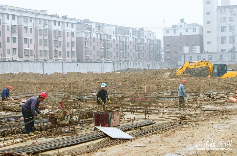 陳濤鎮(zhèn)新灘村農民集中居住區(qū)建設現場