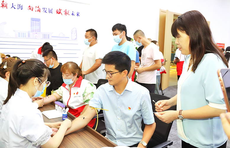 “喜迎二十大志愿我先行”造血干細胞采樣暨應(yīng)急救護員培訓(xùn)活動